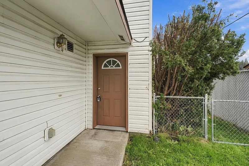 3 bed, 2.5 bath, 1116 sqft, $1,850 — Photo 2