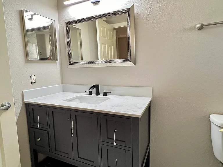 8271 Key Royal Cir — Photo 28