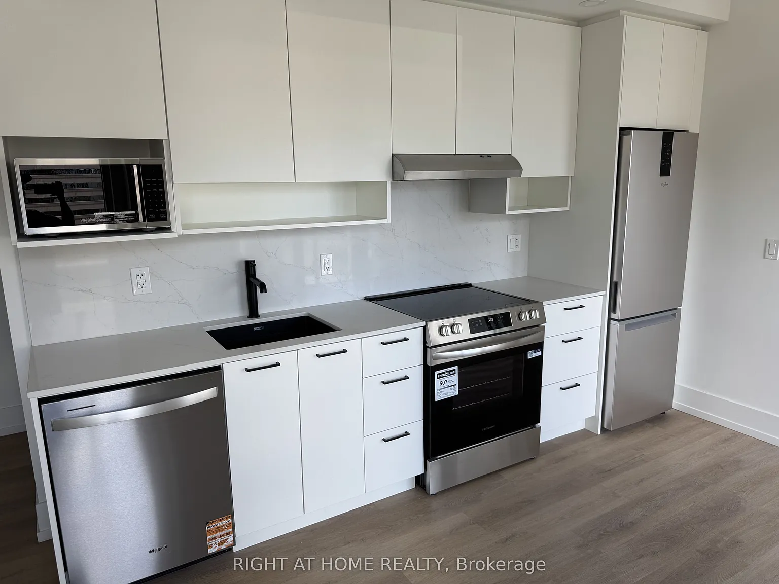 1 bed, $1,900 — Photo 2