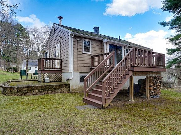 3rd image of 30 Birch Hill Rd