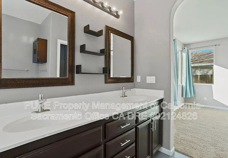 1518 Sandmark Dr — Photo 7