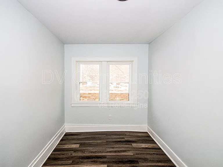 3300 E 149th St #10 — Photo 8