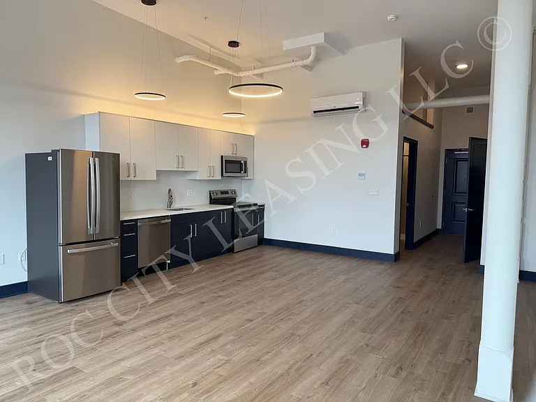 Hive @ 151 Saint Paul St — Photo 22