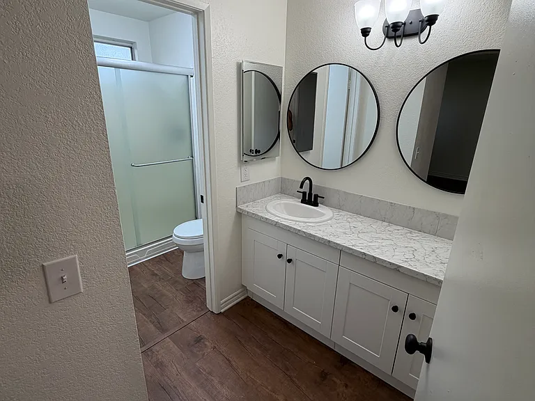 Rancho Vista Apartments — Photo 8