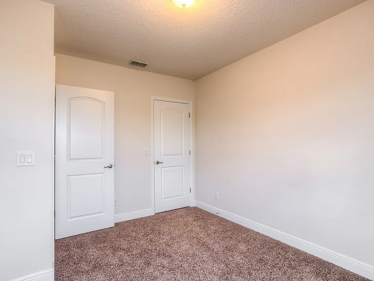 1705 Southern Oak Loop — Photo 28