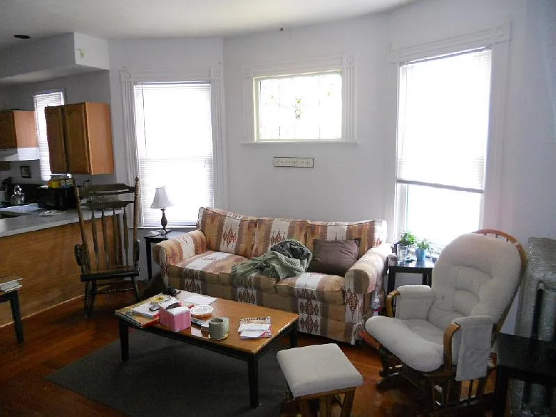 Building Photo - 18 Greylock Rd #1