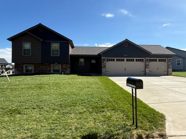 1181 Marathon Dr, Foristell, MO 63348
