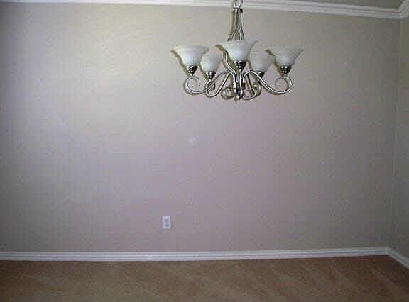 4th image of 1012 Lincoln Dr