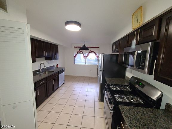 5th image of 1504 Edison Glen Ter BLDG 15 #1504