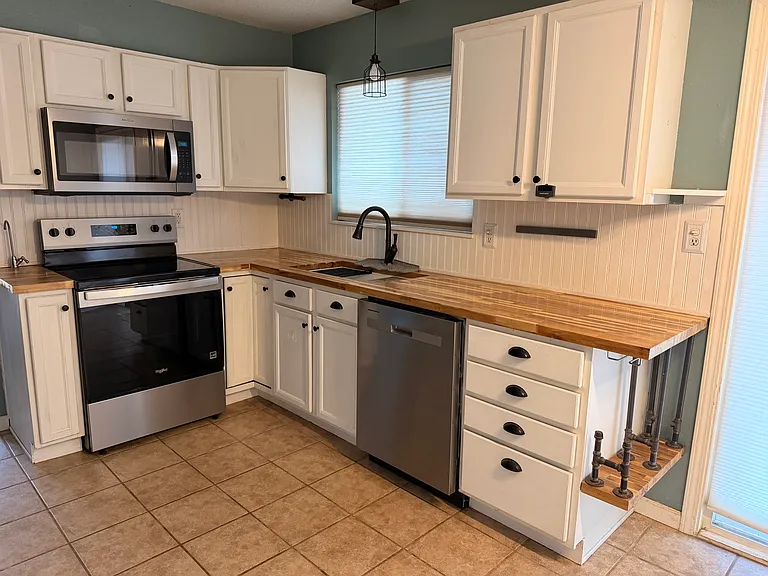 7225 Caballero Ave — Photo 23