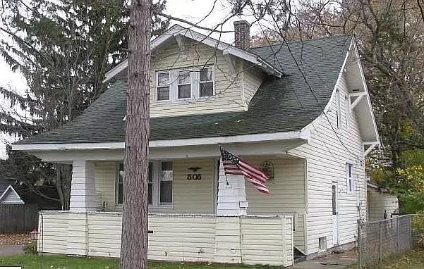 1st image of 505 E Lincoln St