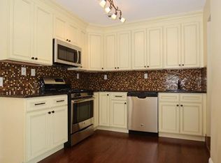 7 Iowa Ct, Matawan, NJ 07747