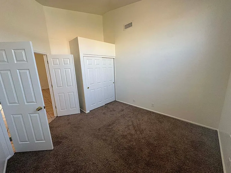 7339 E Lakeview Ave — Photo 13