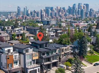 2036 S 30th Ave SW, Calgary, AB T2T1R3