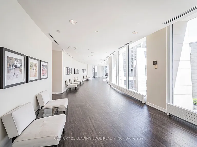 2191 Yonge St #5104 — Photo 9