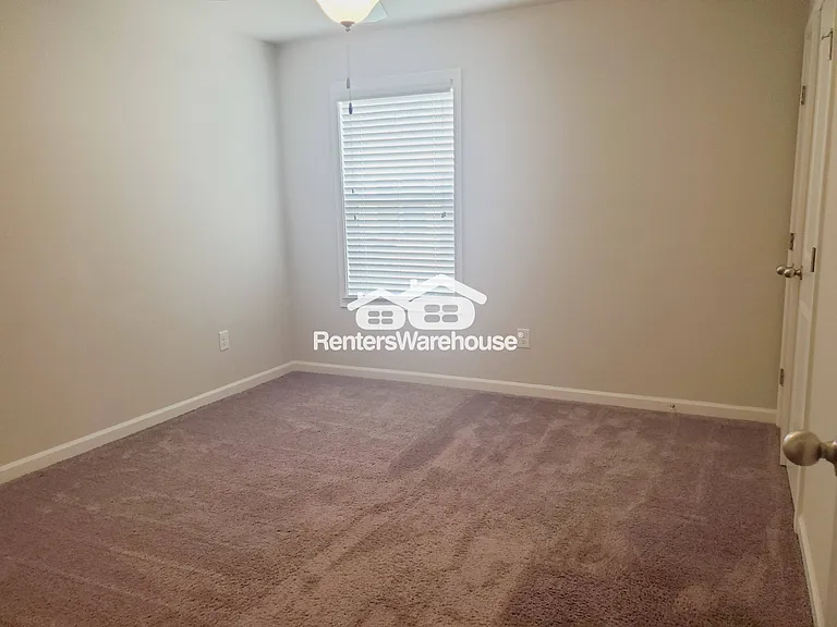 1761 Orange Grove Pl — Photo 5