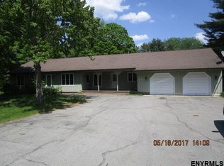 132 W Mountain Rd, Queensbury, NY 12804