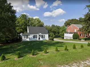 2250 Fairview St, Christiansburg, VA 24073