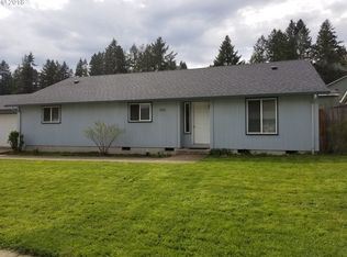 204 Bluebird St, Cottage Grove, OR 97424
