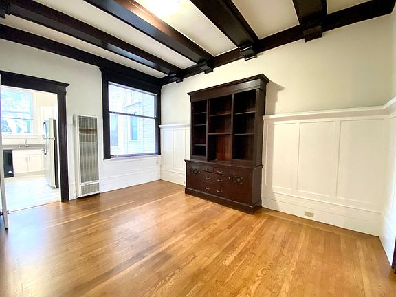 3rd image of 1050 Stanyan St #1902