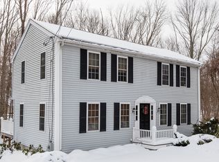 876 Webster St, Hanover, MA 02339