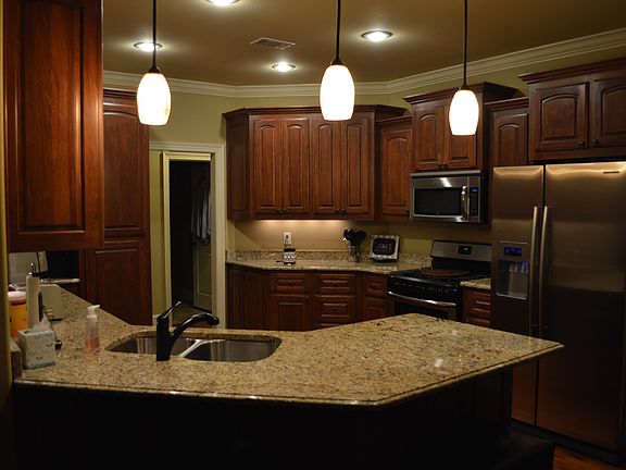3rd image of 6145 Remington Dr