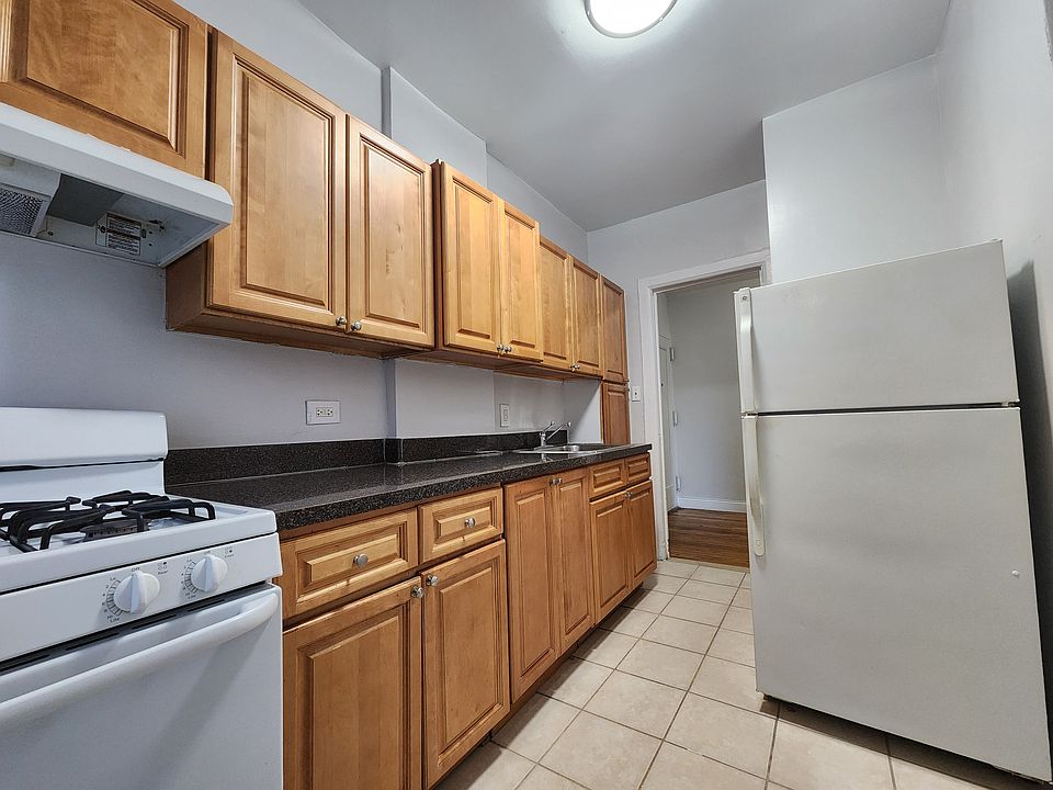 1st image of 233 W 233rd St APT 1C