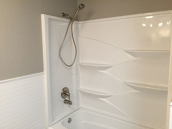 2nd image of 101 Cloverdale Blvd