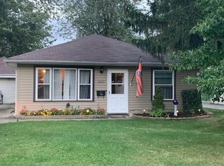 4735 Homewood Dr, Mentor, OH 44060
