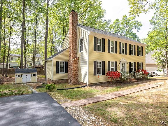 2nd image of 9141 Chatham Grove Ln