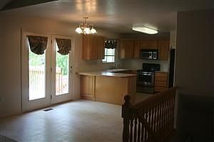 Kitchen/Dining Area