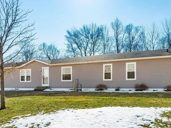 3345 Durant Rd, Zanesville, OH 43701