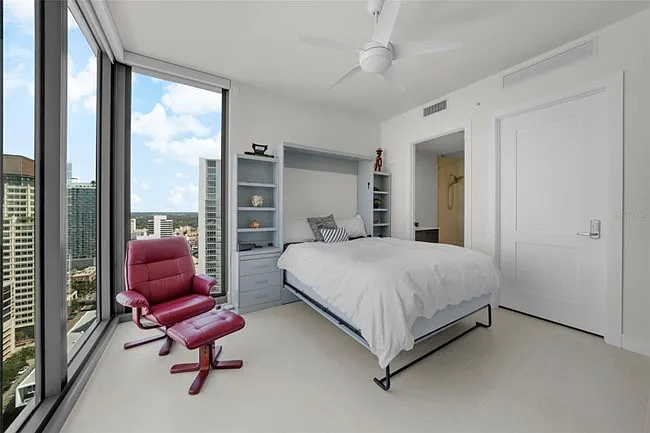 301 1st St S #2705 — Photo 32