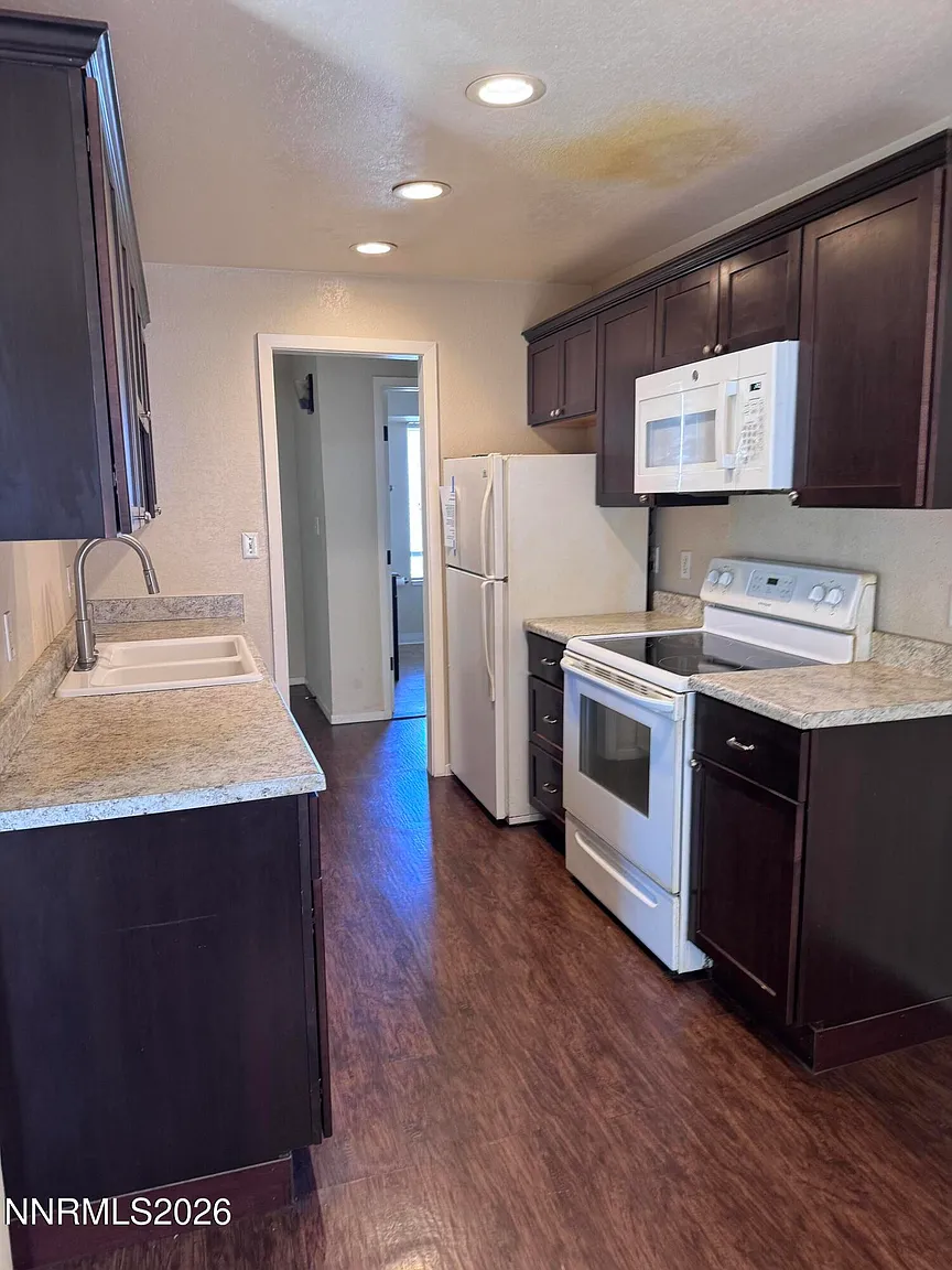 3922 Clear Acre Ln APT 84 photo 1
