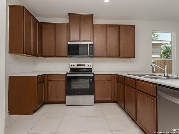 2nd image of 4534 GATO CALICO DRIVE