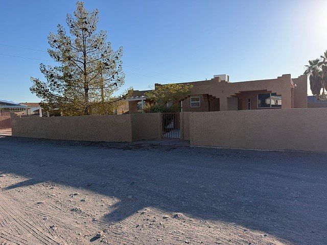 1st image of 537 N Nogales Avenue