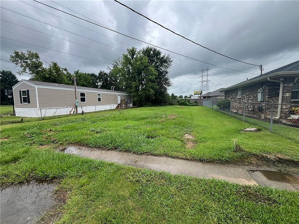 1st image of 1700 Mansfield Ave