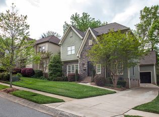 817 Millbrook Rd, Charlotte, NC 28211