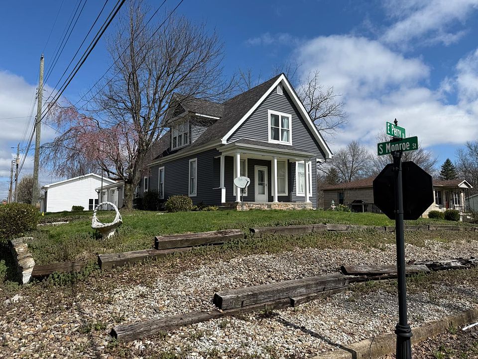 1st image of 206 E Perry St