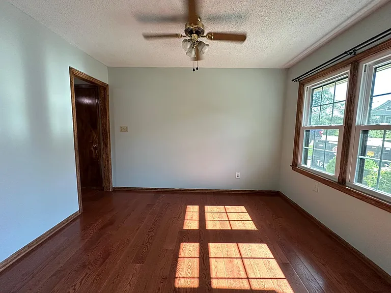 1115 S Cottage St — Photo 13