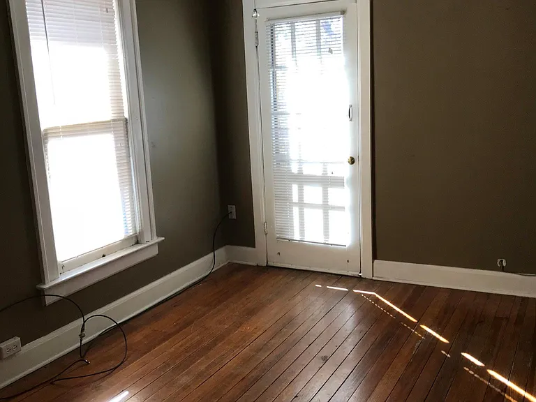 1451 N Corona St #B — Photo 4