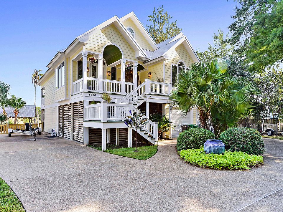 8923 E Simmons Cir, Ocean Springs, MS 39564 Zillow