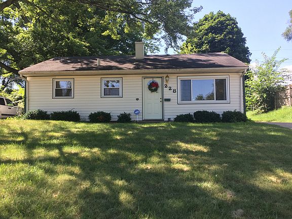 2nd image of 228 Barbie St