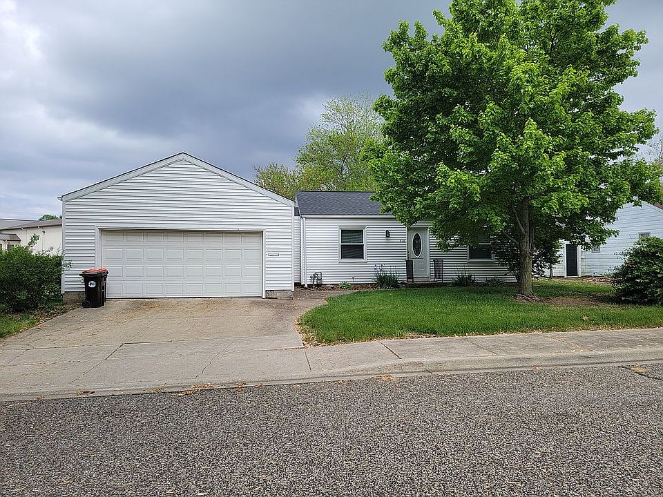 Brand new vinyl siding!