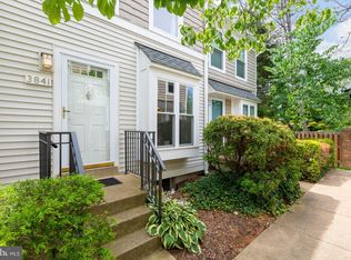 3841 9th Rd S, Arlington, VA 22204