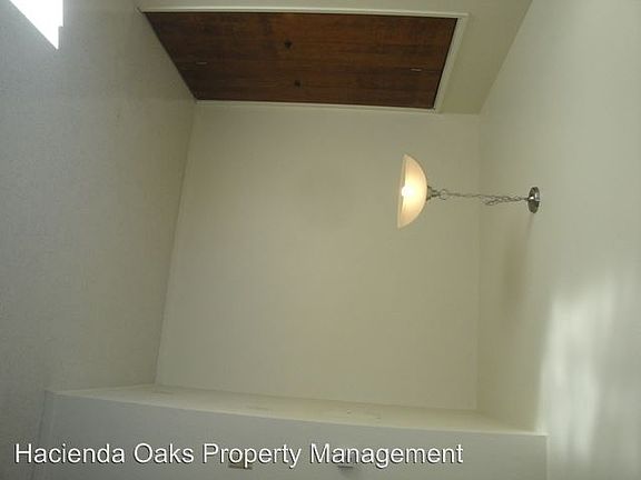 5th image of 1924 S Lincoln St APT 6