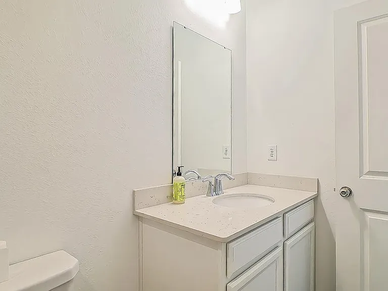 597 Lake Sinclair St — Photo 18