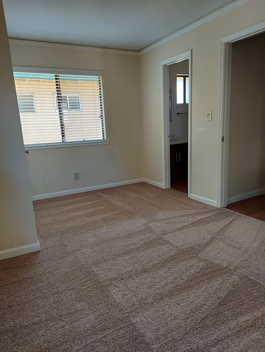 2323 N St — Photo 4
