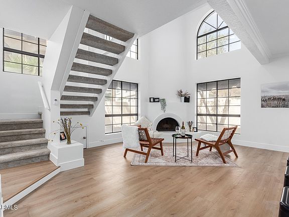 4th image of 5002 E SIESTA Drive #1