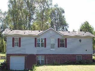 5465 NE 1st St, Des Moines, IA 50313